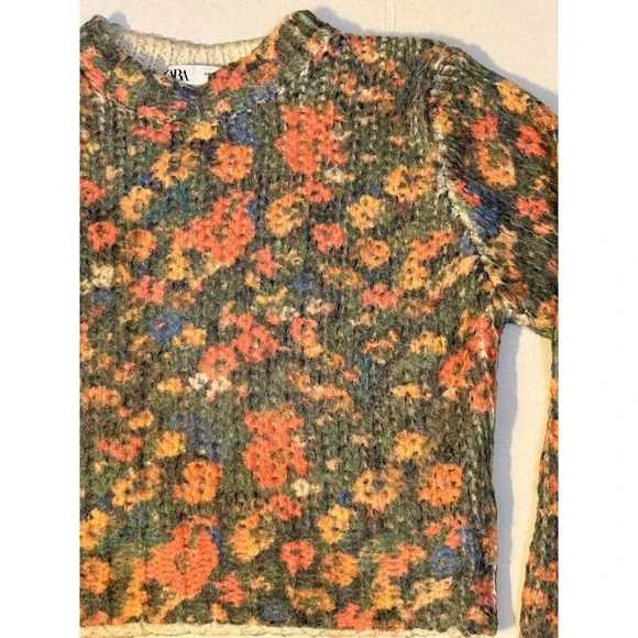 Zara Women's Floral Wool Blend Knit Cropped Sweater Small Granny Flowers - Picture 2 of 7